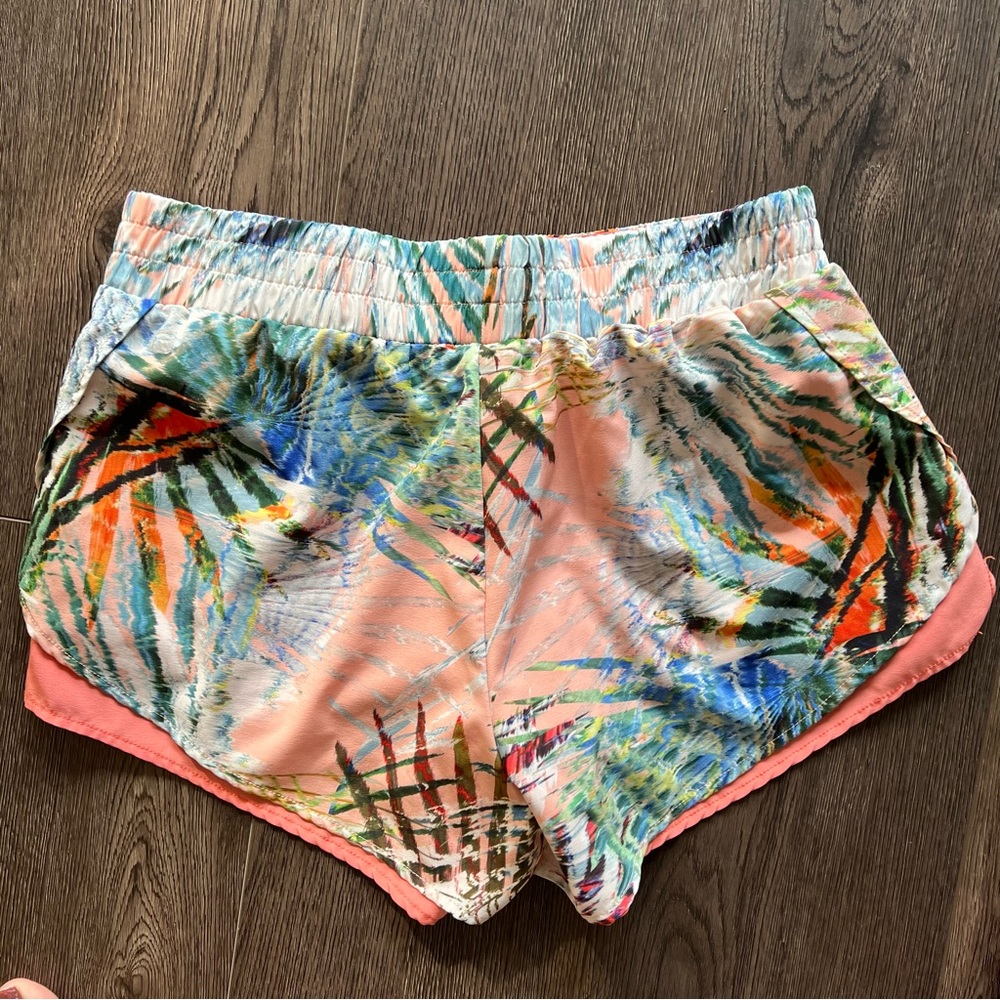 Fabletics shorts - Picture 5 of 5